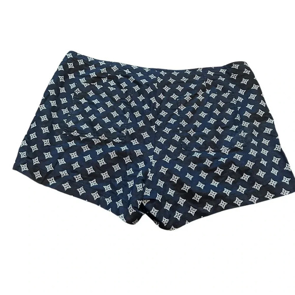 Gap Women's Black Print Chino Shorts Linen blend drawstring and pockets size 18 - Picture 6 of 6